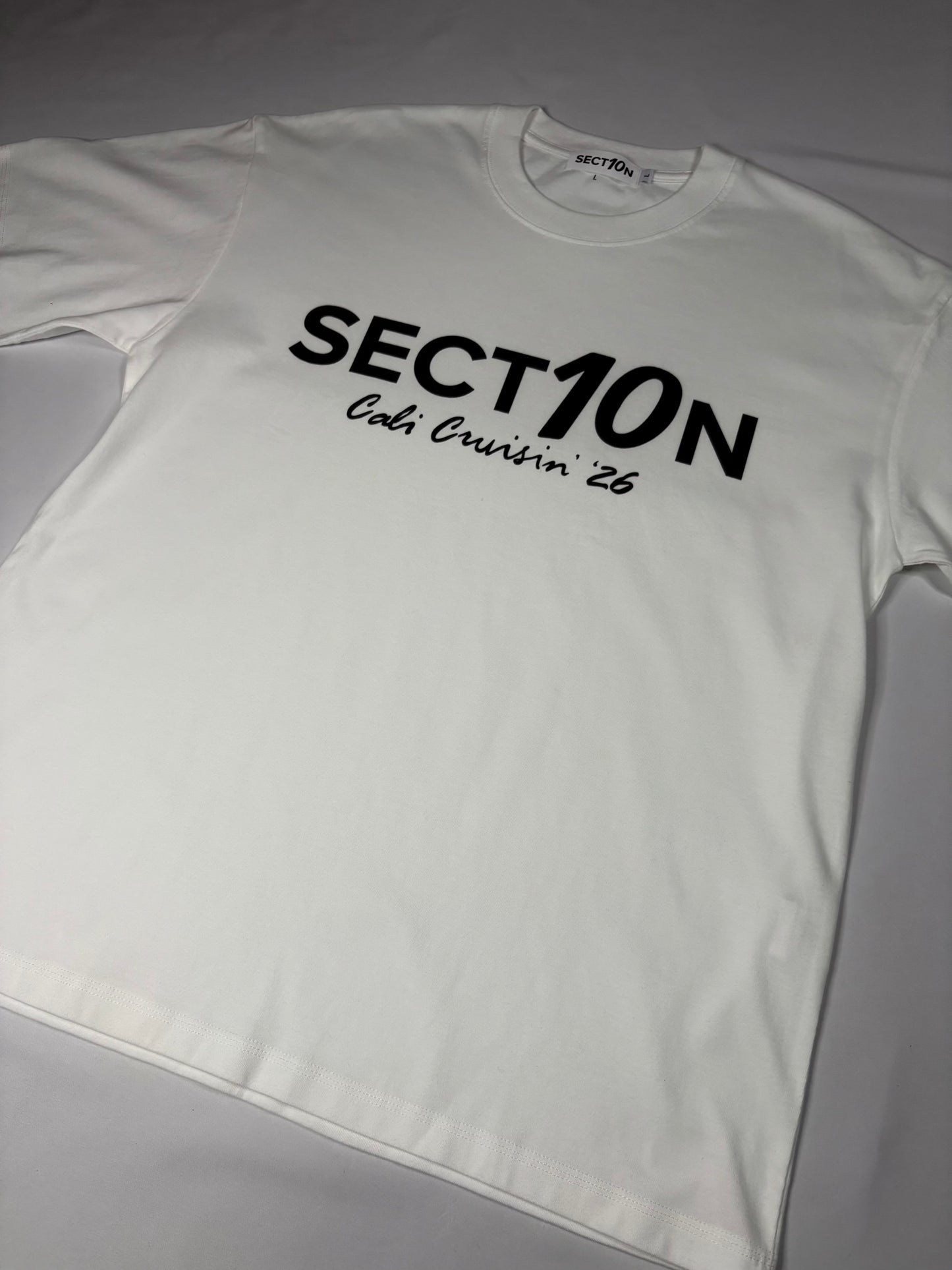 CLASSIC SECT10N TEE