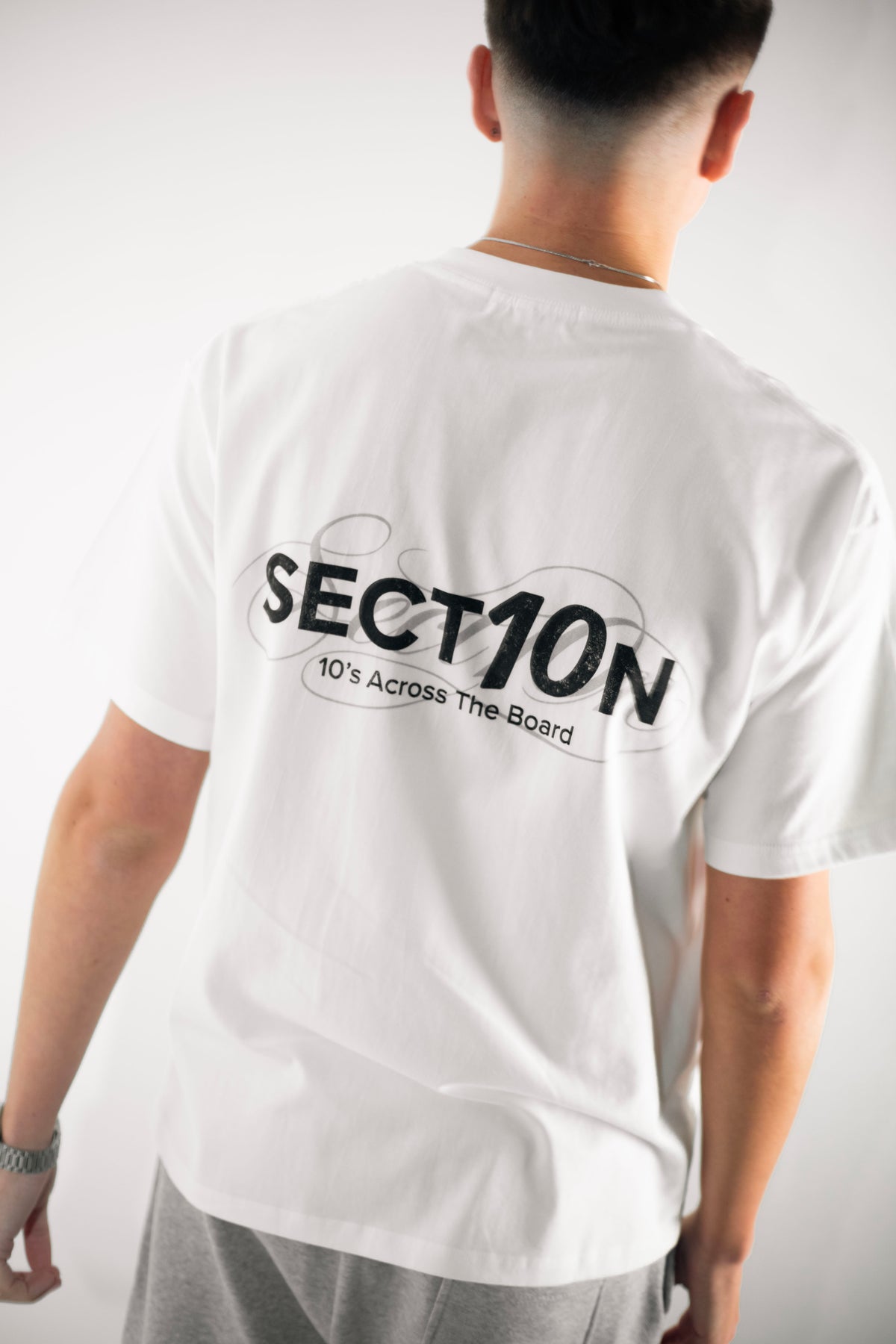 WHITE SMALL LOGO TEE
