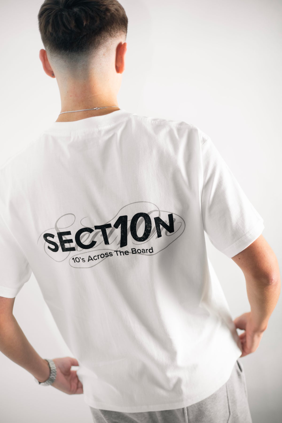 WHITE SMALL LOGO TEE